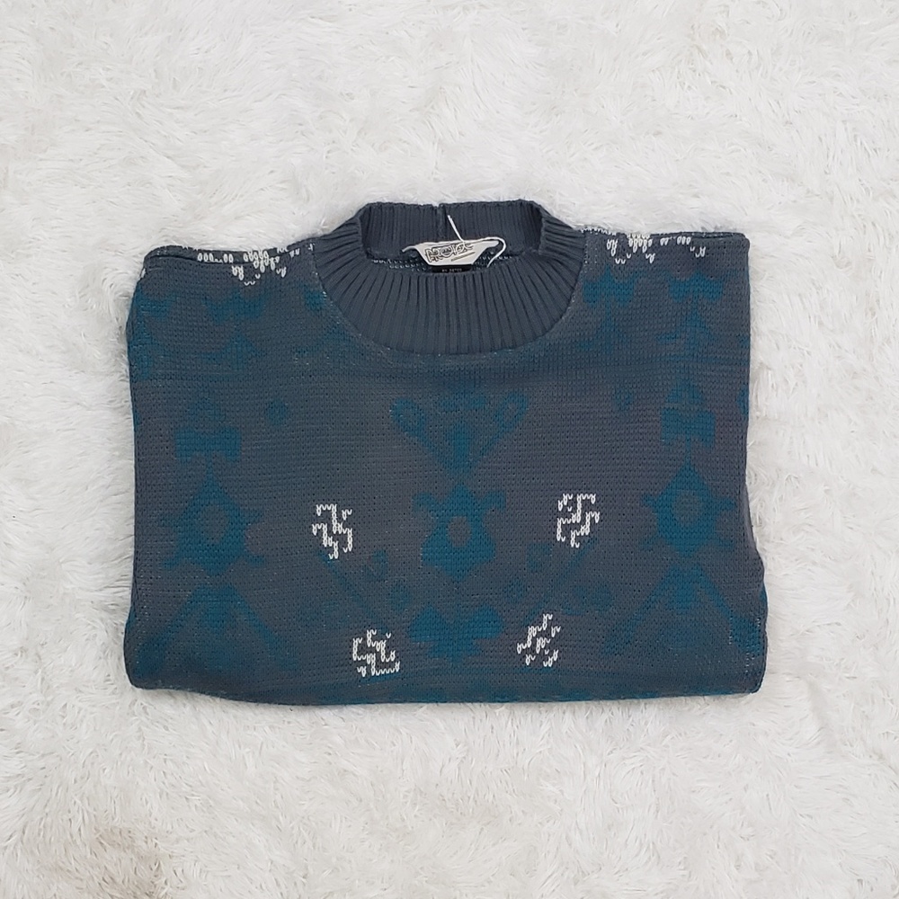 Vintage Profile Warm Pullover